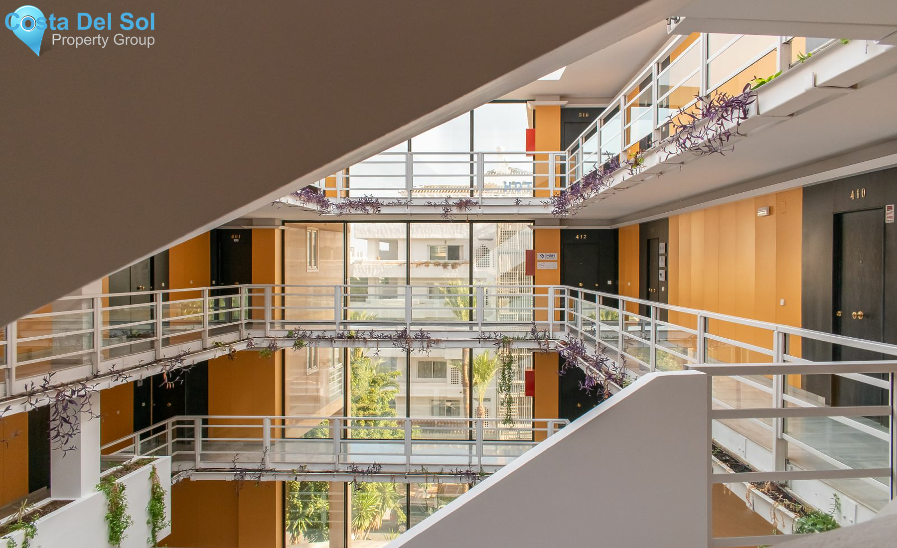 Middle Floor Apartment in The Golden Mile-1211266