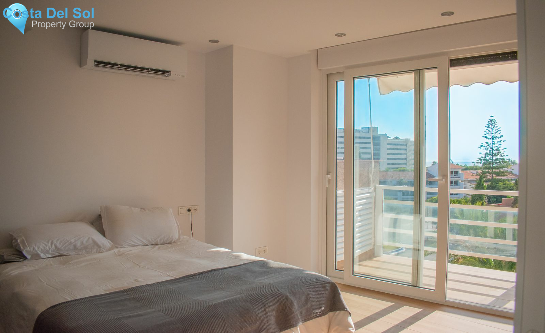 Middle Floor Apartment in The Golden Mile-1211258