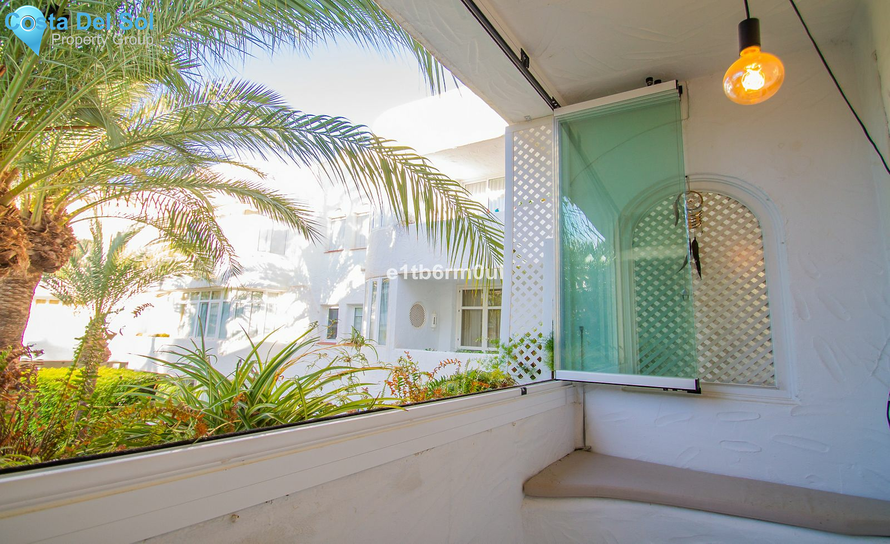 Middle Floor Apartment in The Golden Mile-1530561