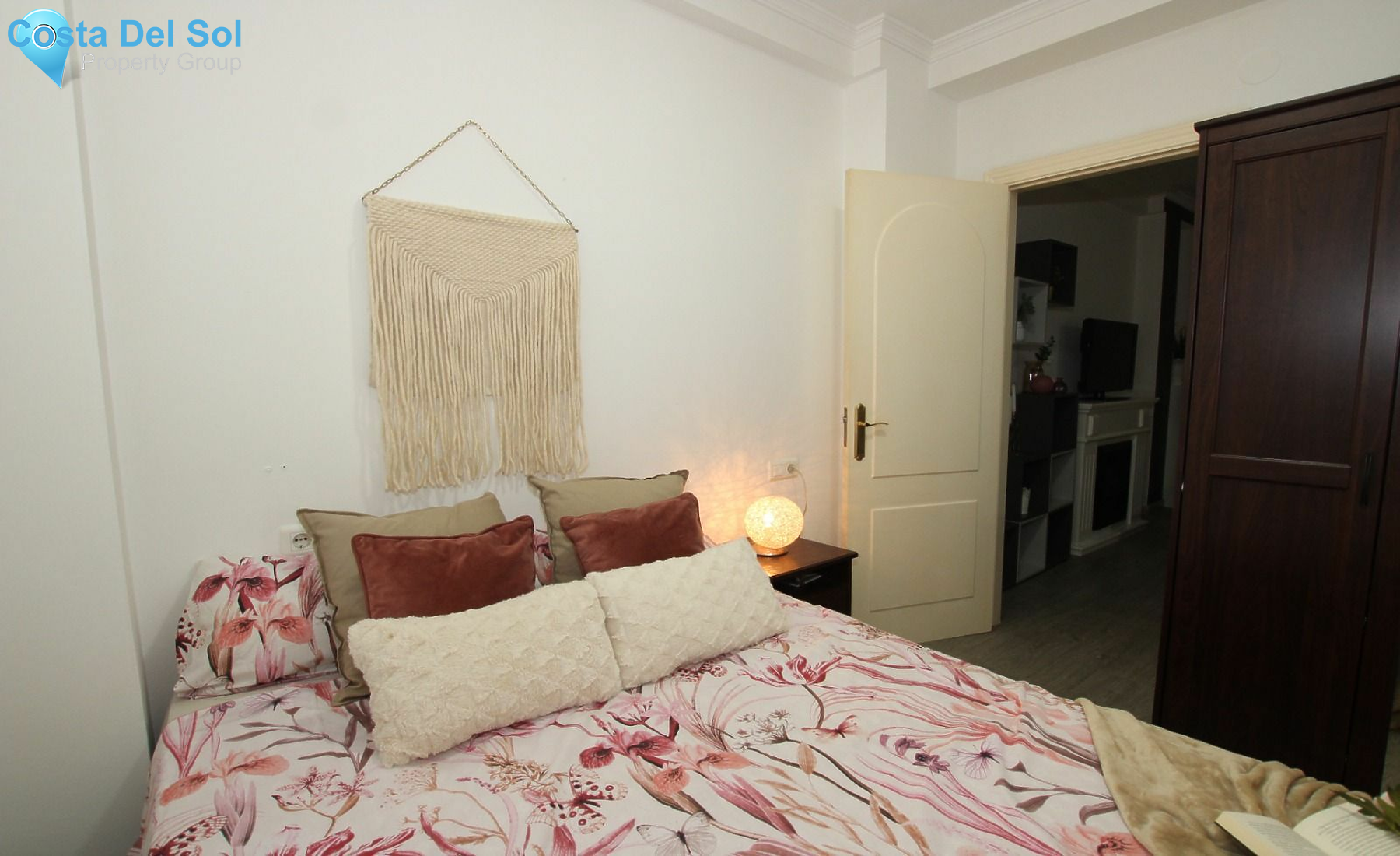 Middle Floor Apartment in Torremolinos Centro-1425191