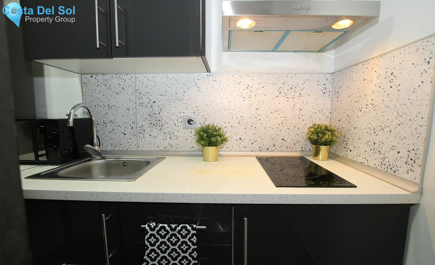 Middle Floor Apartment in Torremolinos Centro-1425183