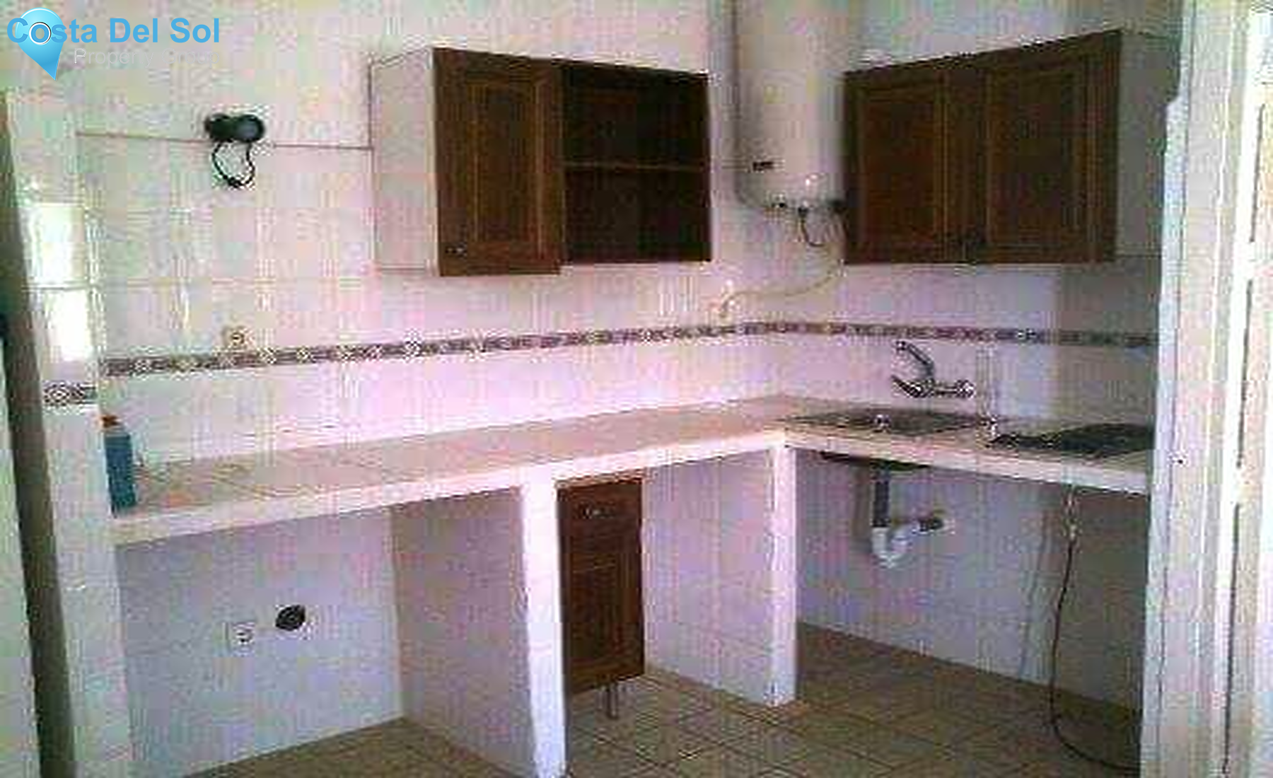 Middle Floor Apartment in Torremolinos-1129917