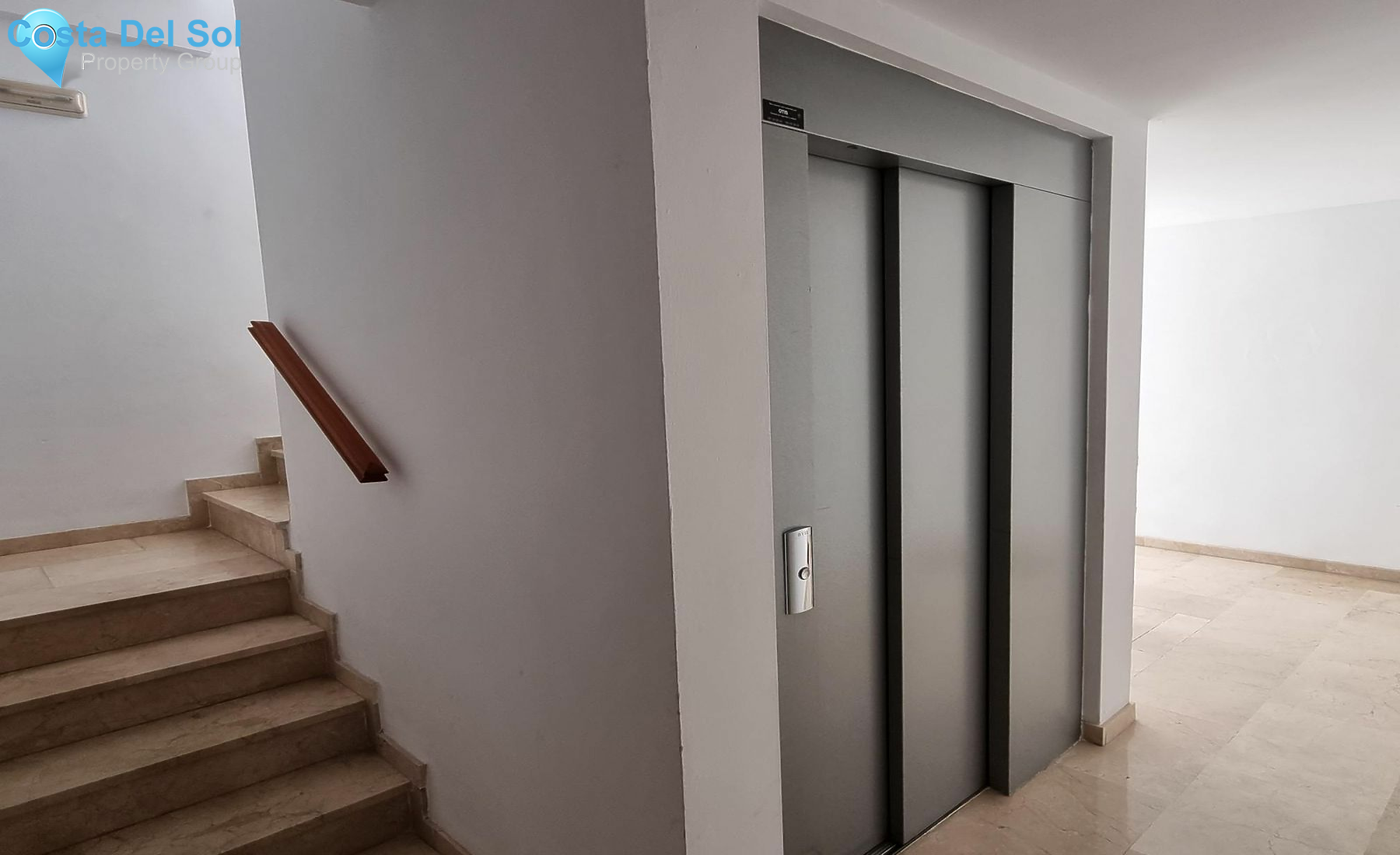 Middle Floor Apartment in Torremolinos Centro-1144351