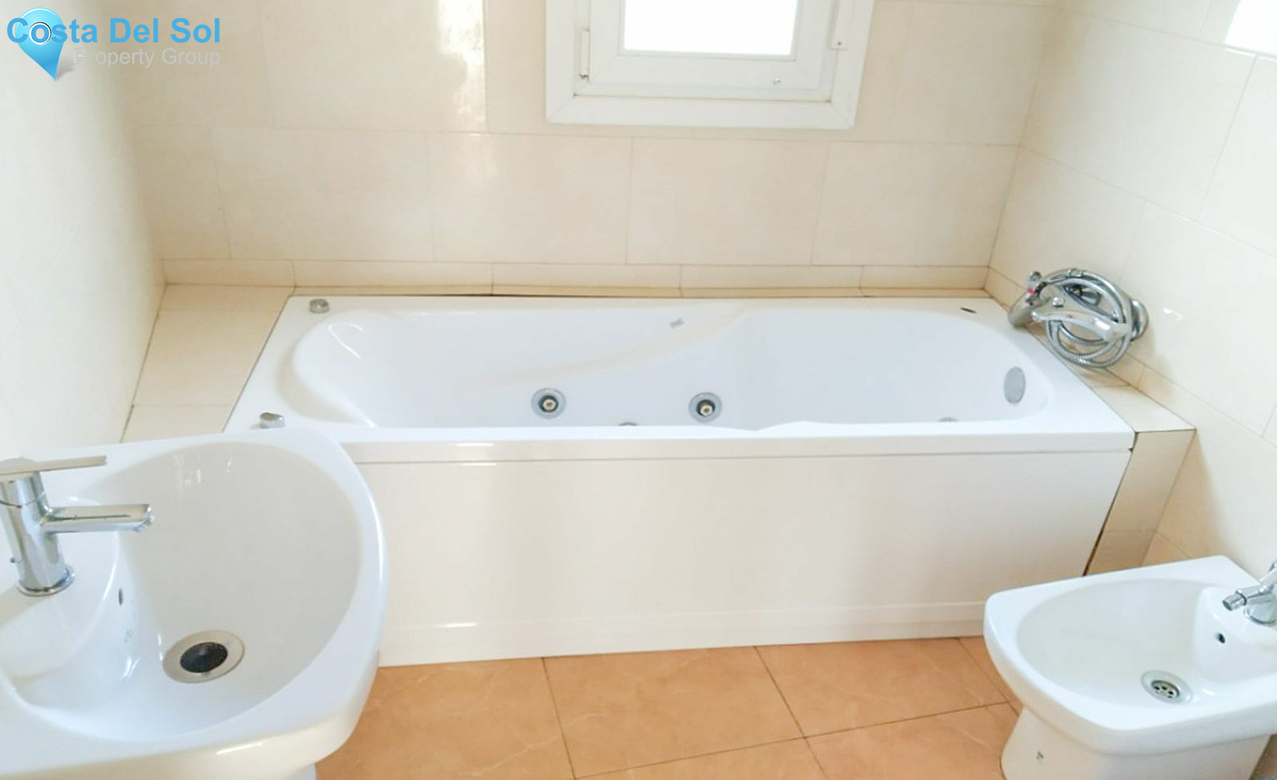 Middle Floor Apartment in Torremolinos-1155537