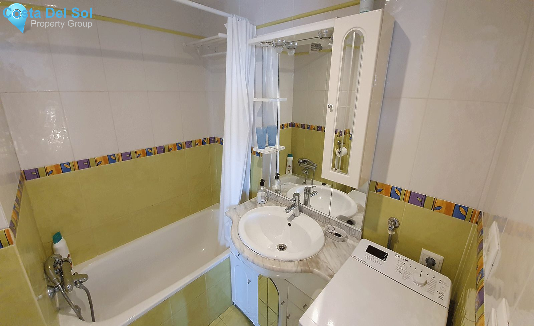 Middle Floor Apartment in Torremolinos-1209963