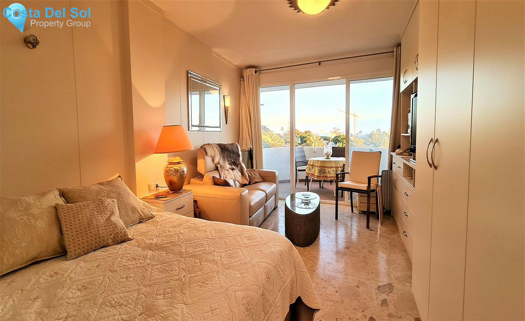 Middle Floor Studio in Marbesa-1528335