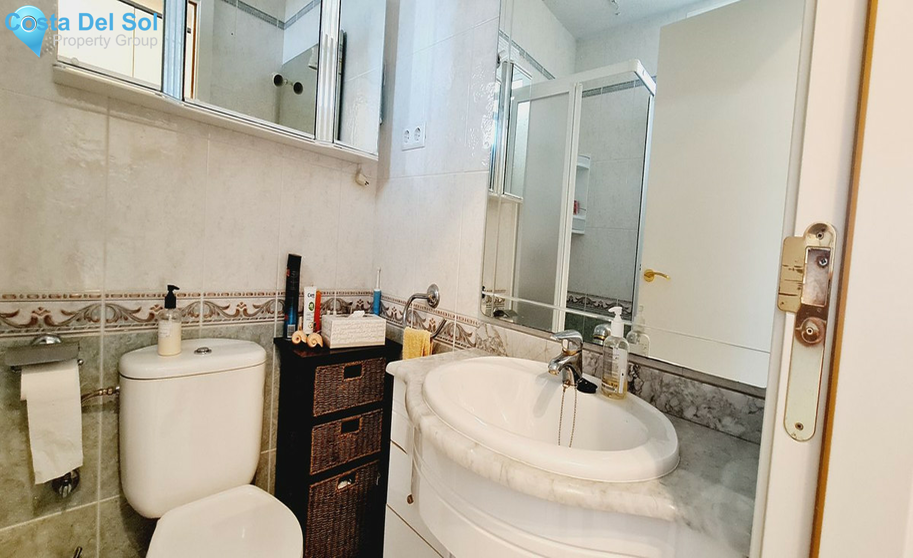Middle Floor Studio in Marbesa-1528328