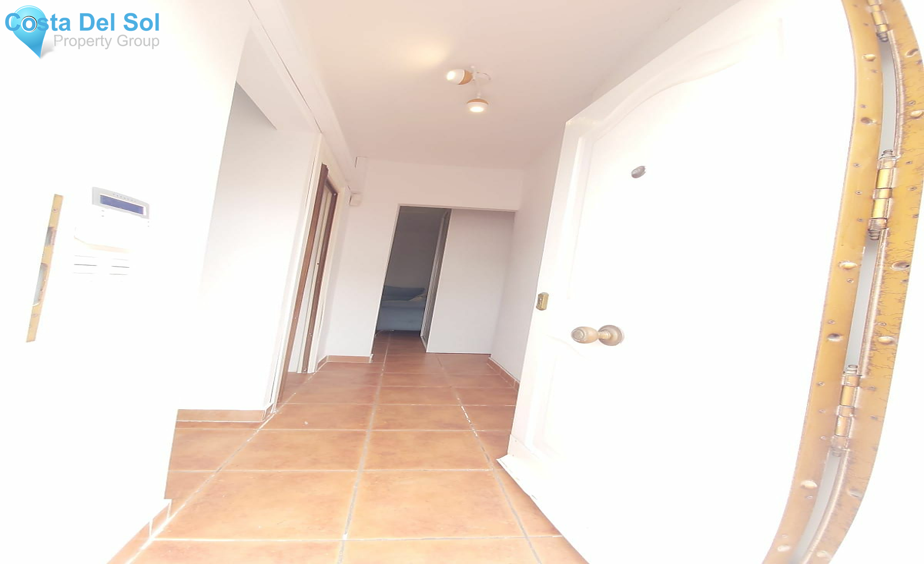 Middle Floor Studio in Marbesa-1397083