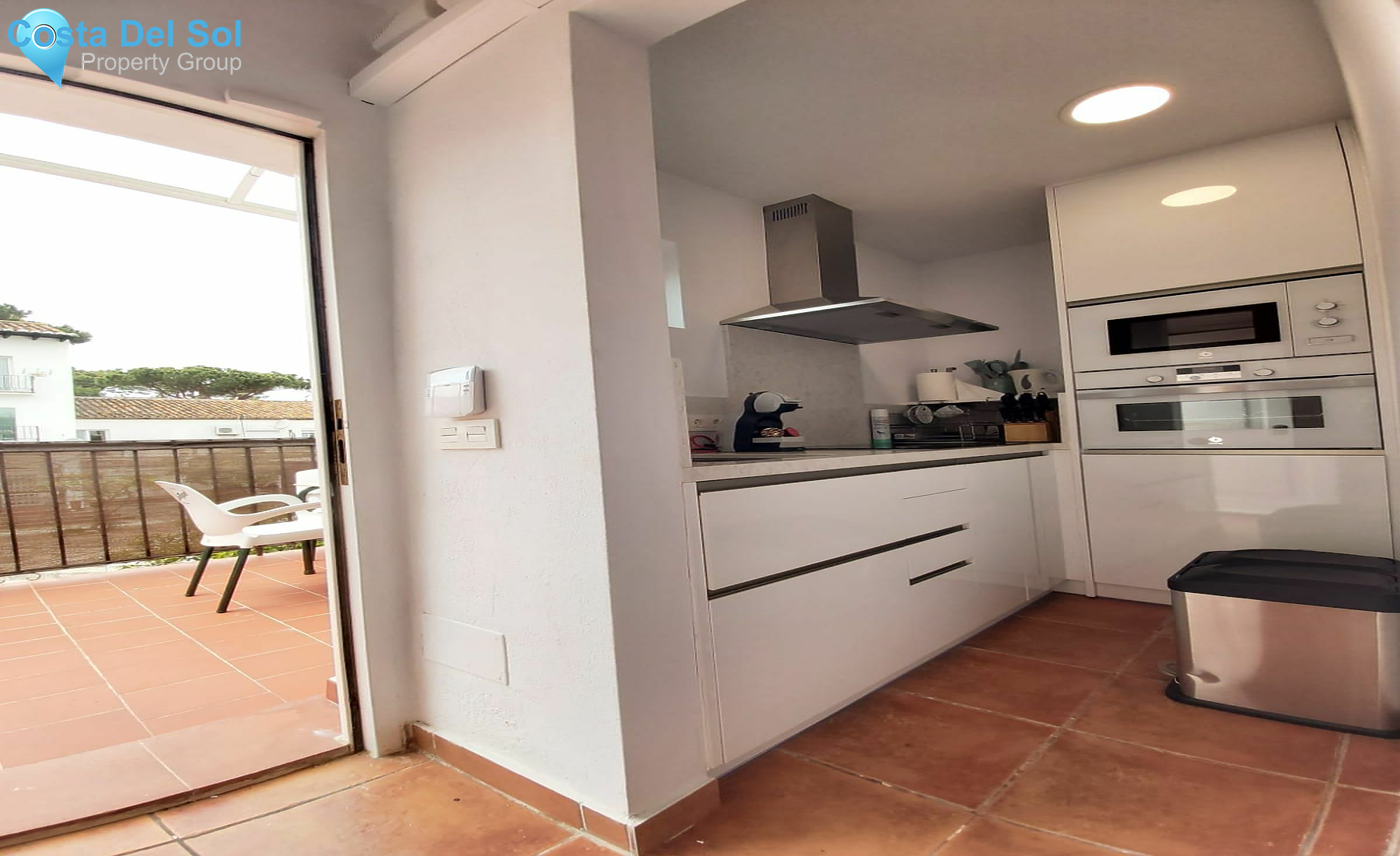 Middle Floor Studio in Marbesa-1397084