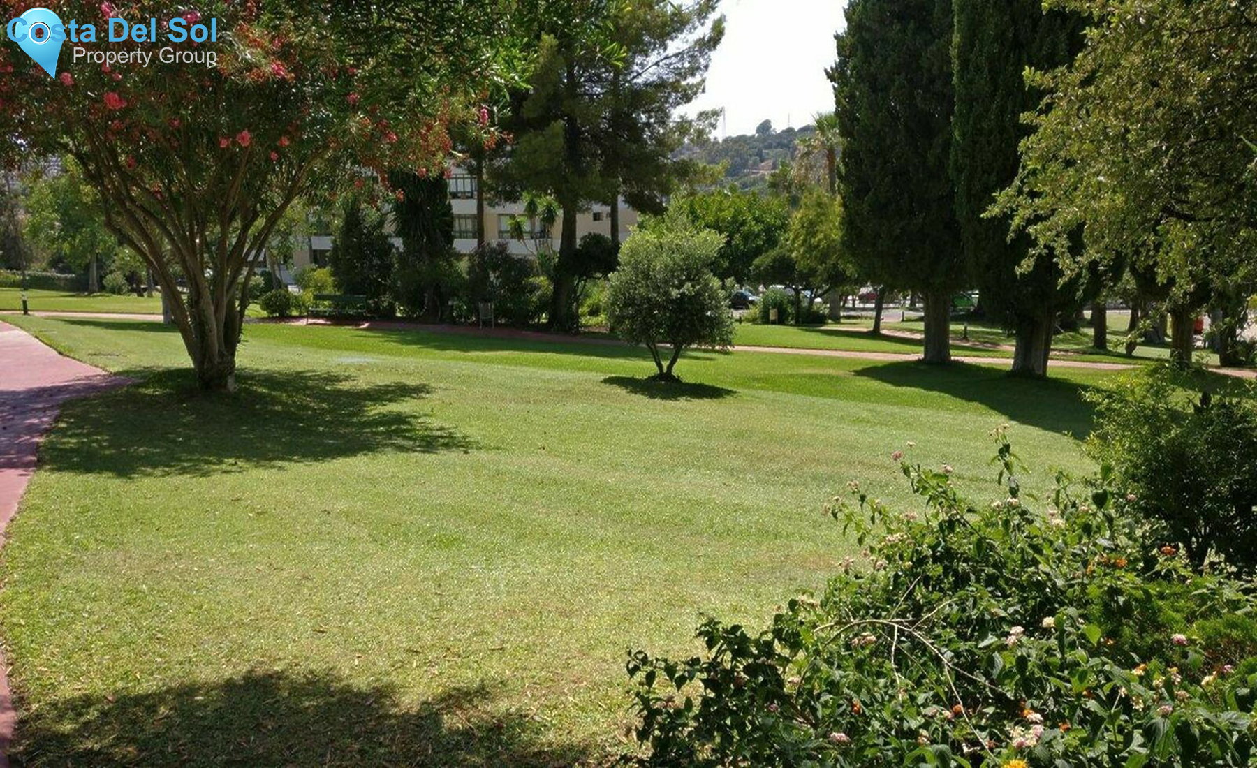 Middle Floor Studio in Nueva Andalucía-1299020