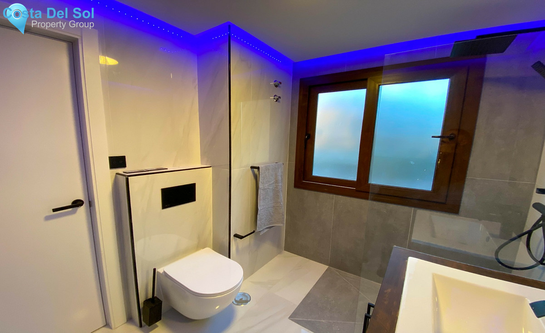 Middle Floor Studio in Nueva Andalucía-1525383