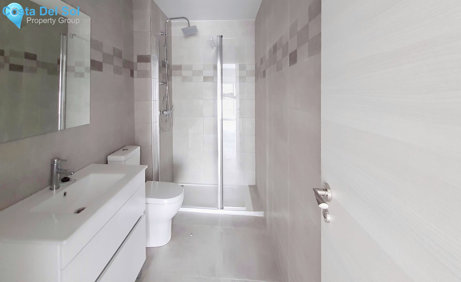 Middle Floor Apartment in Las Lagunas-1194774