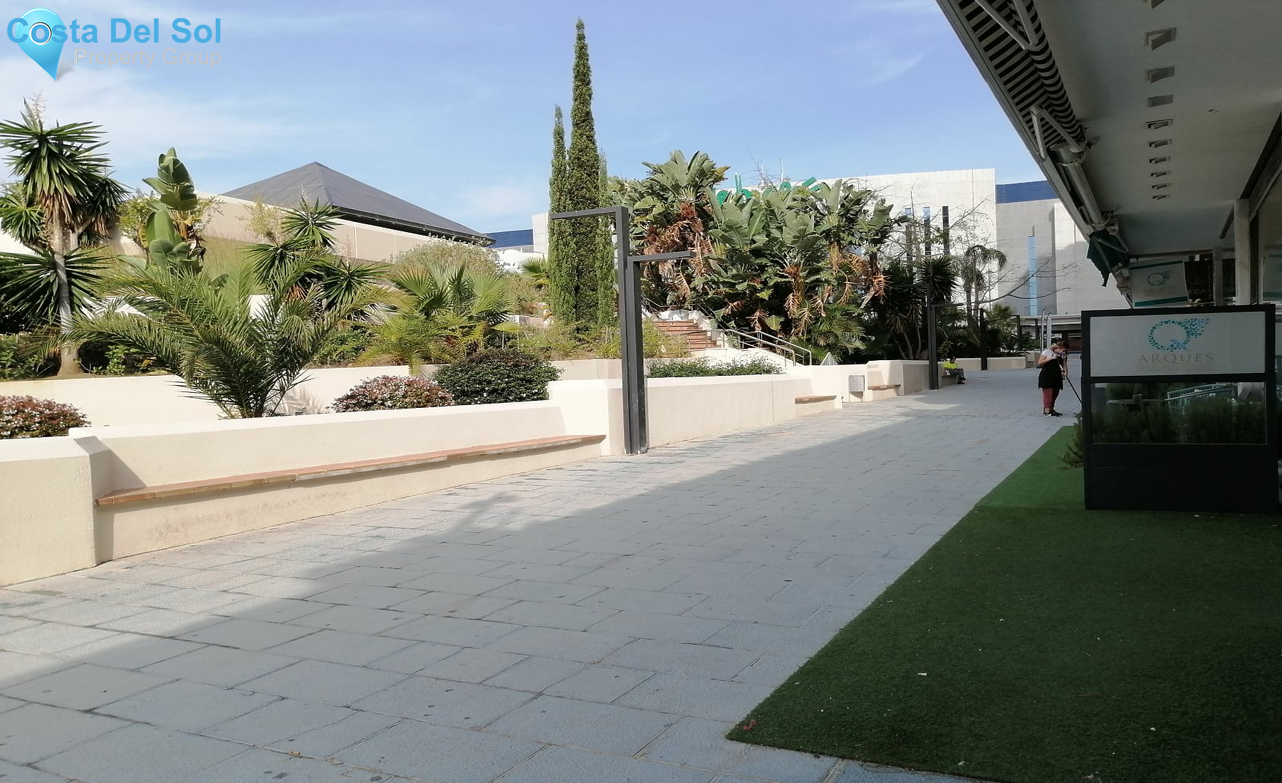 Restaurant in Puerto Banús-1140493