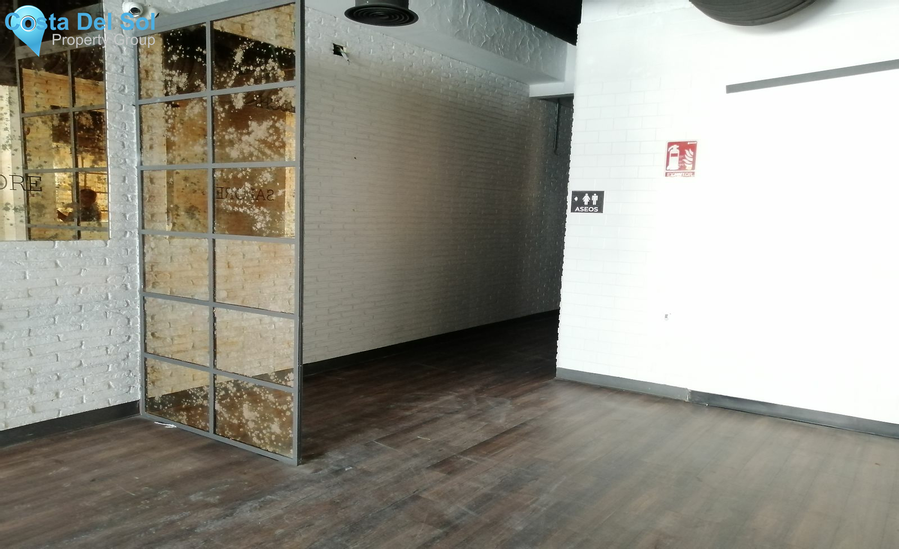 Restaurant in Puerto Banús-1140487