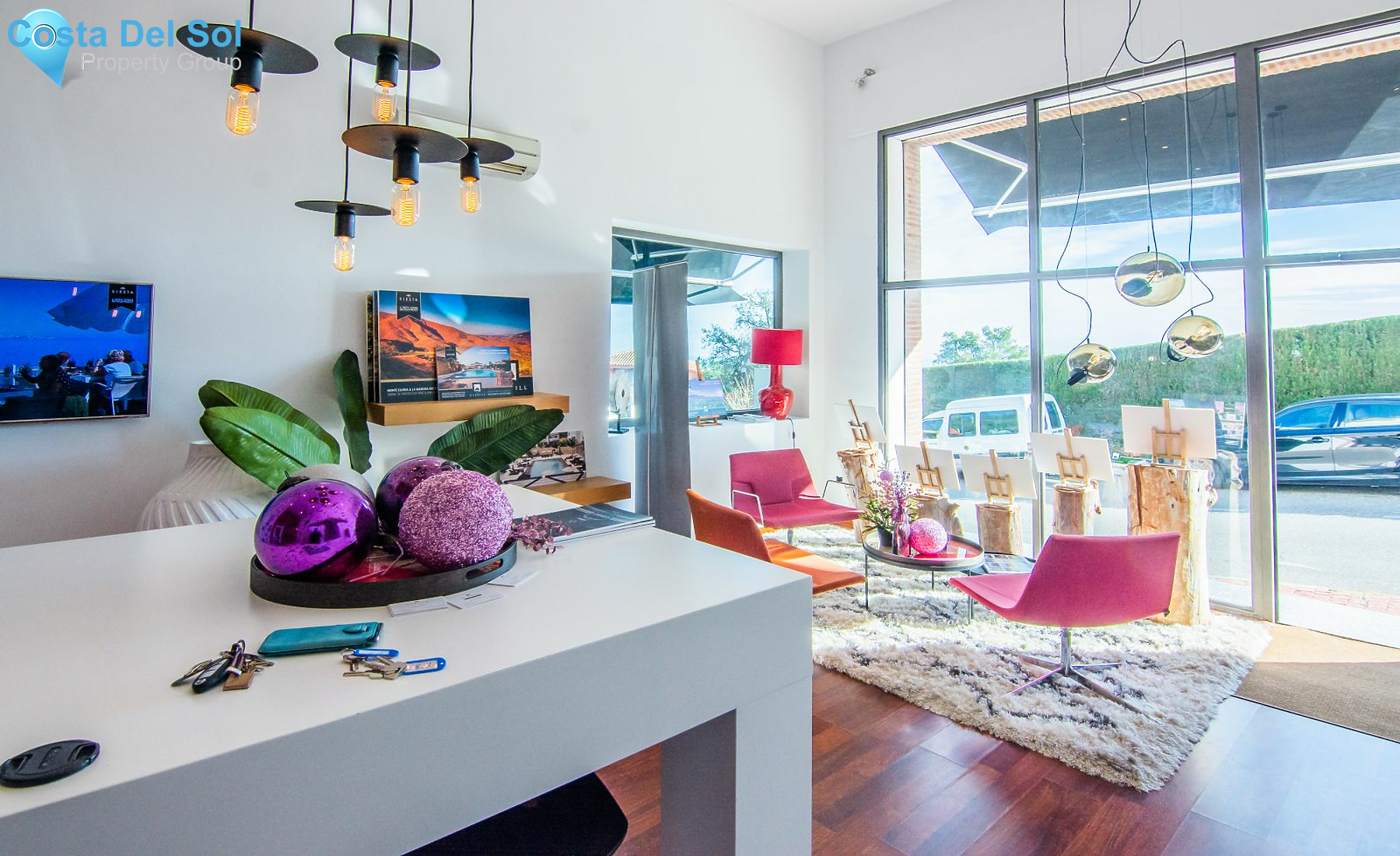 Shop in La Mairena-1163817