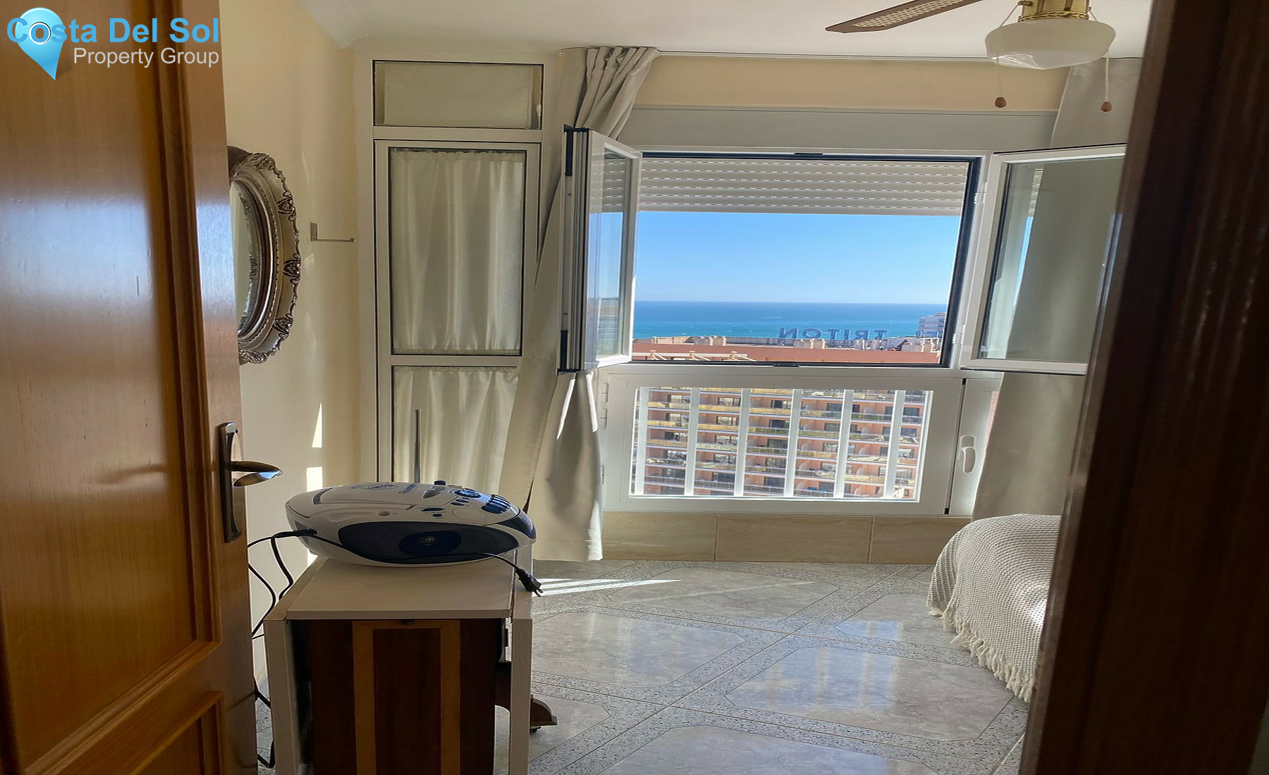 Top Floor Apartment in Benalmadena Costa-1414574
