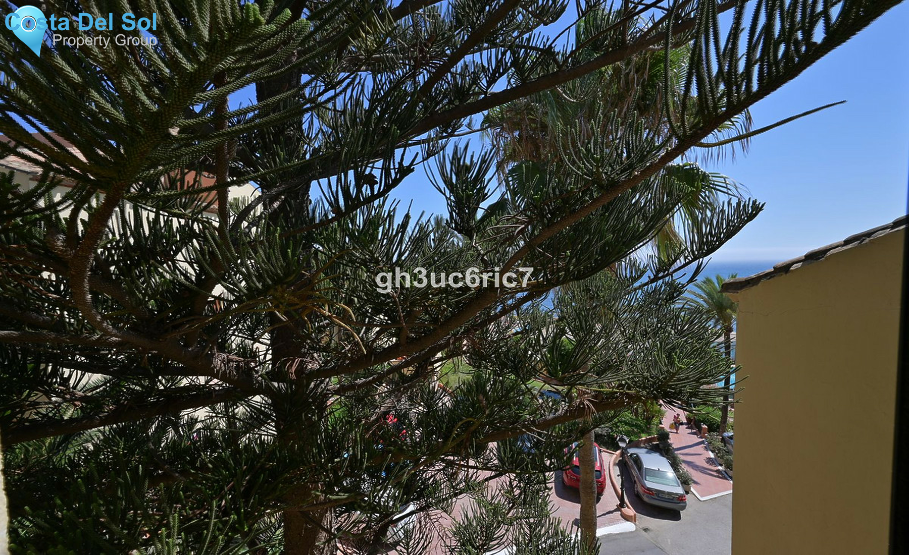 Top Floor Apartment in Calahonda-1413384