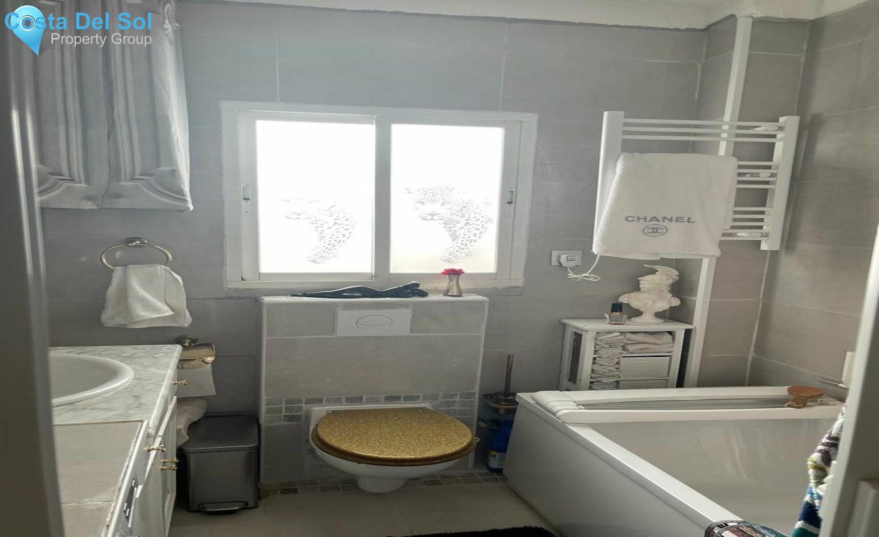 Top Floor Apartment in El Paraiso-1447320