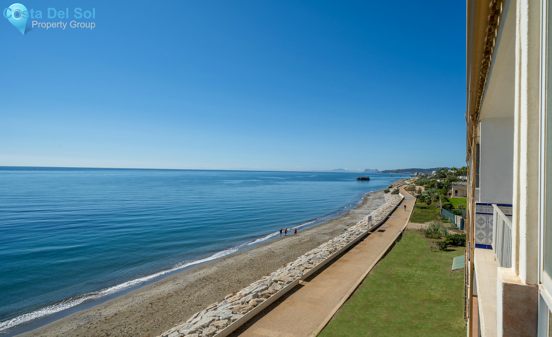 Top Floor Apartment in Estepona-1341092