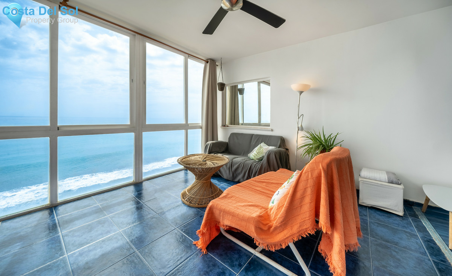 Top Floor Apartment in Estepona-1341083