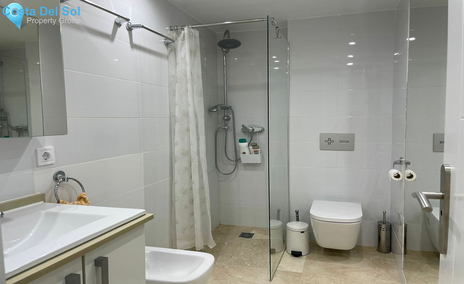 Top Floor Apartment in Estepona-1195173