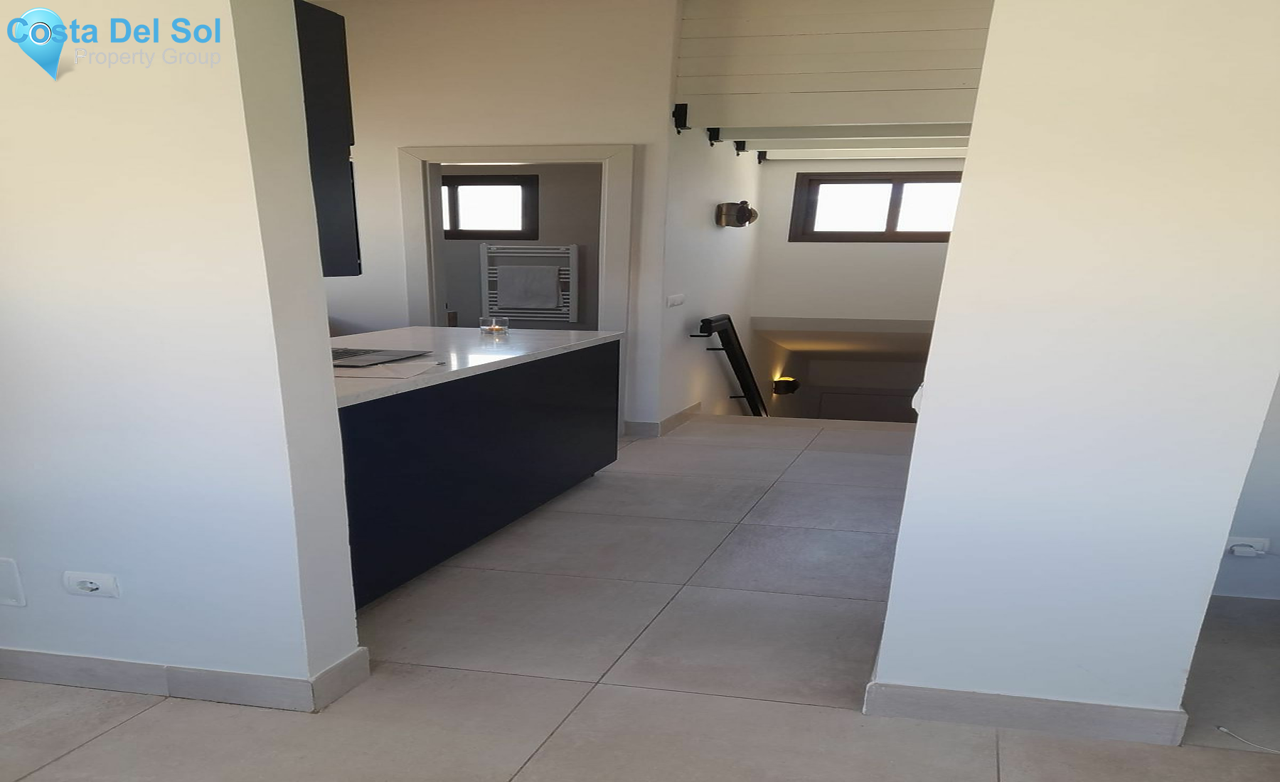 Top Floor Apartment in Estepona-1449673