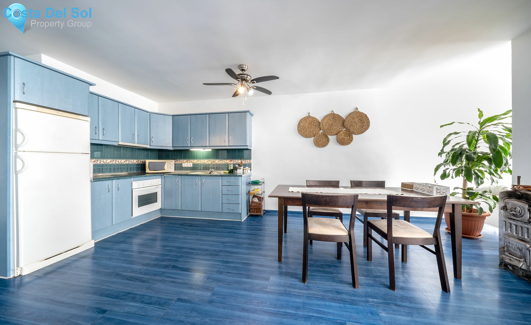 Top Floor Apartment in Estepona-1473094