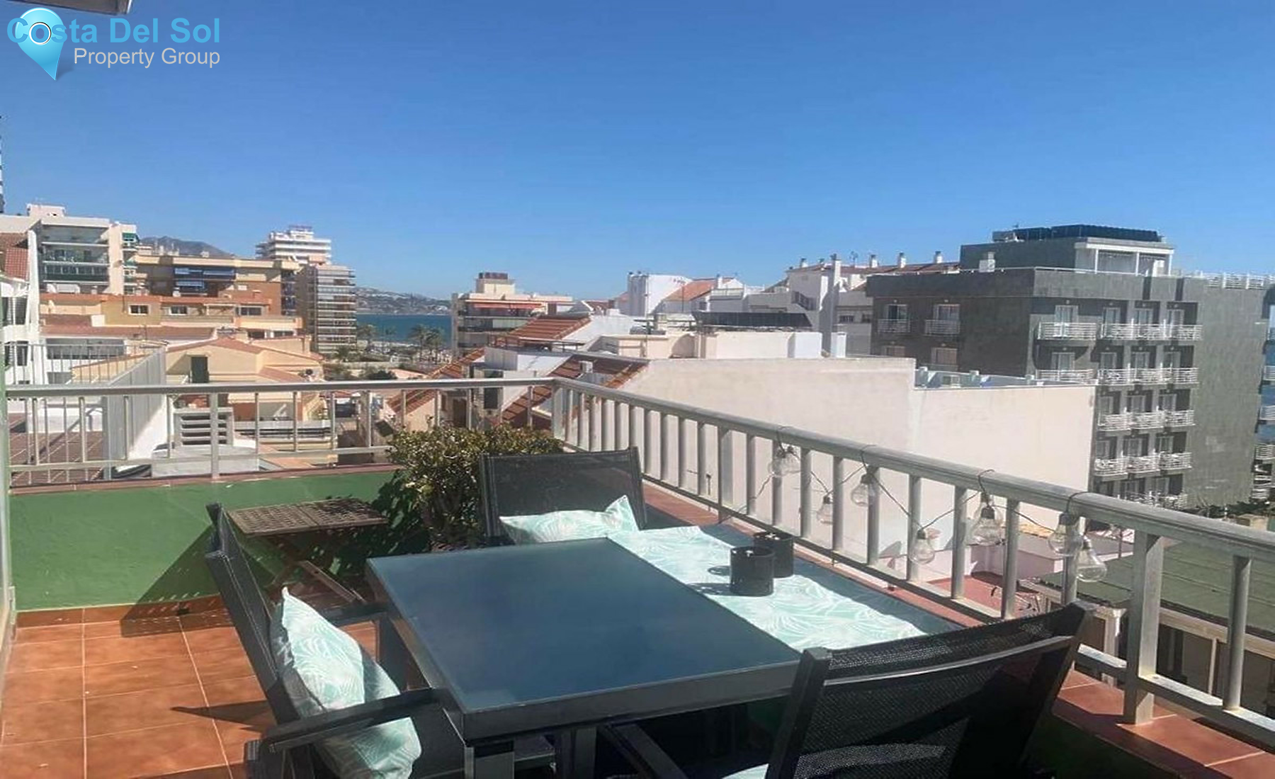 Top Floor Apartment in Fuengirola-1526475