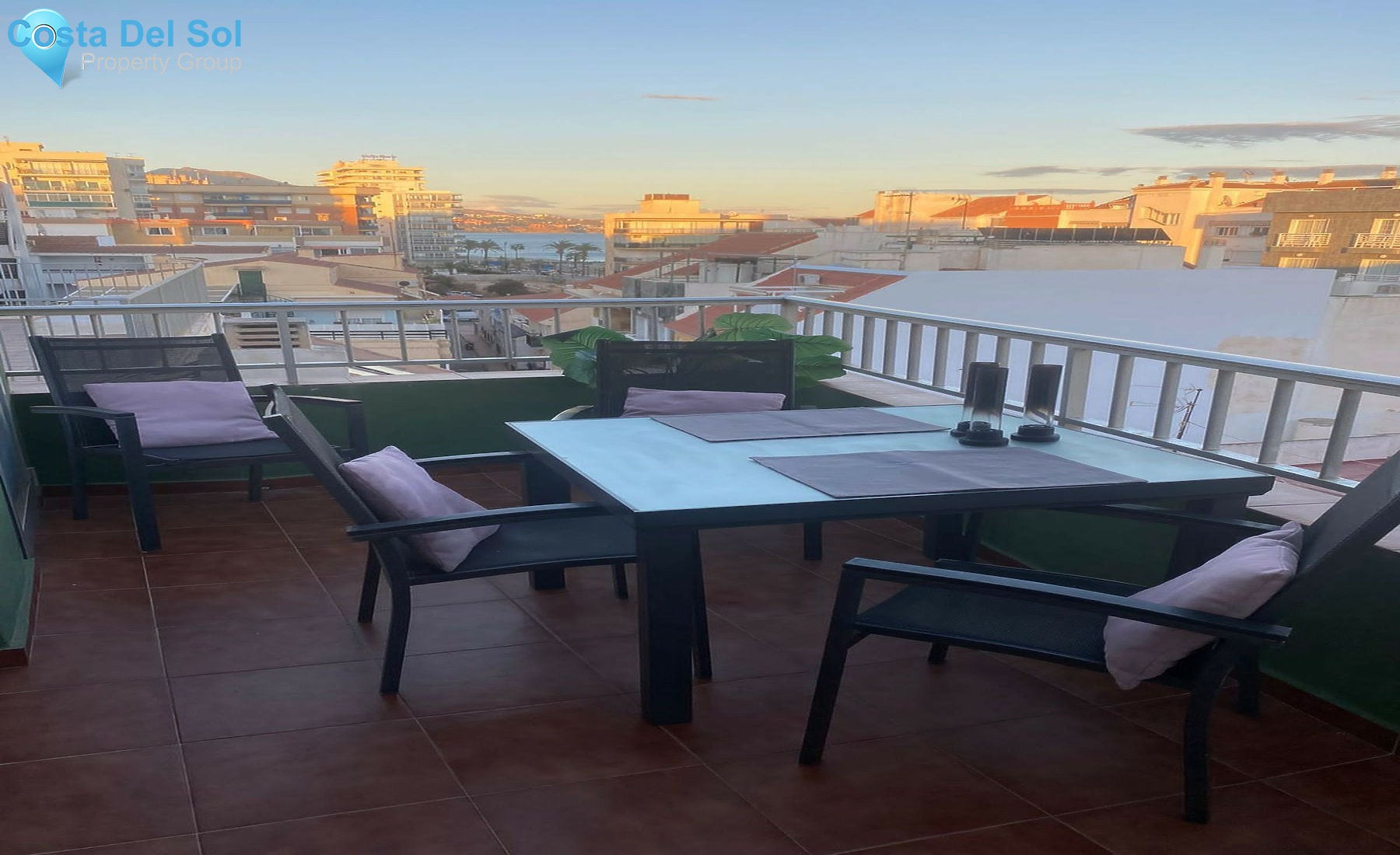 Top Floor Apartment in Fuengirola-1526476