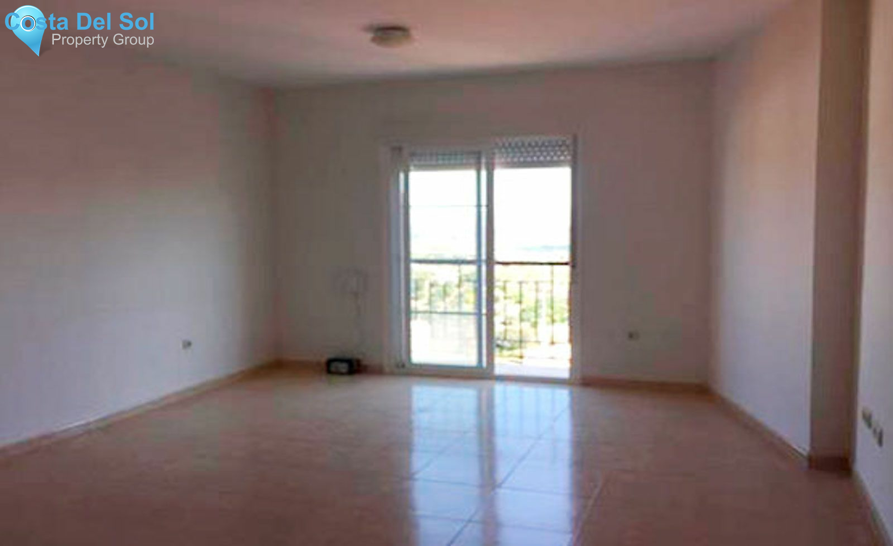 Top Floor Apartment in Guaro-1155586