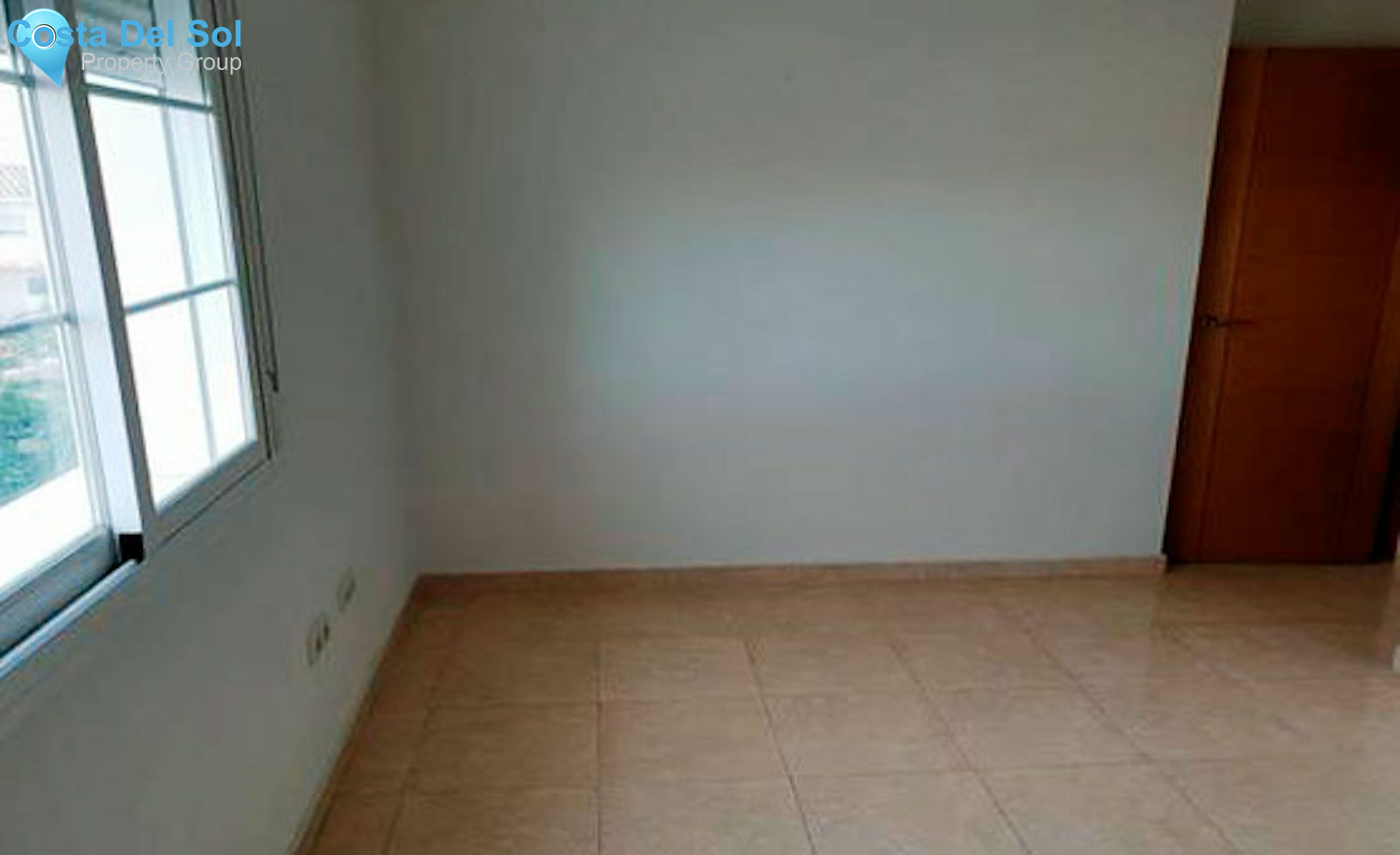 Top Floor Apartment in Guaro-1155591