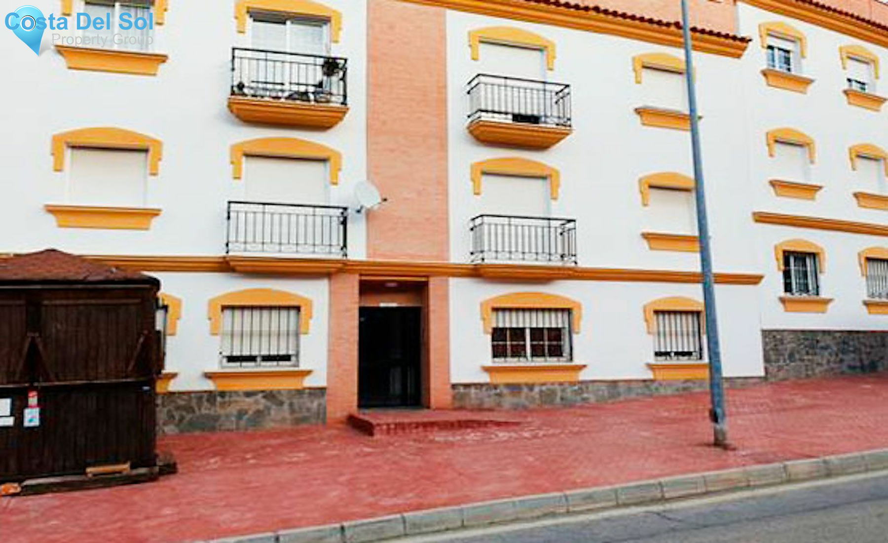 Top Floor Apartment in Guaro-1155581