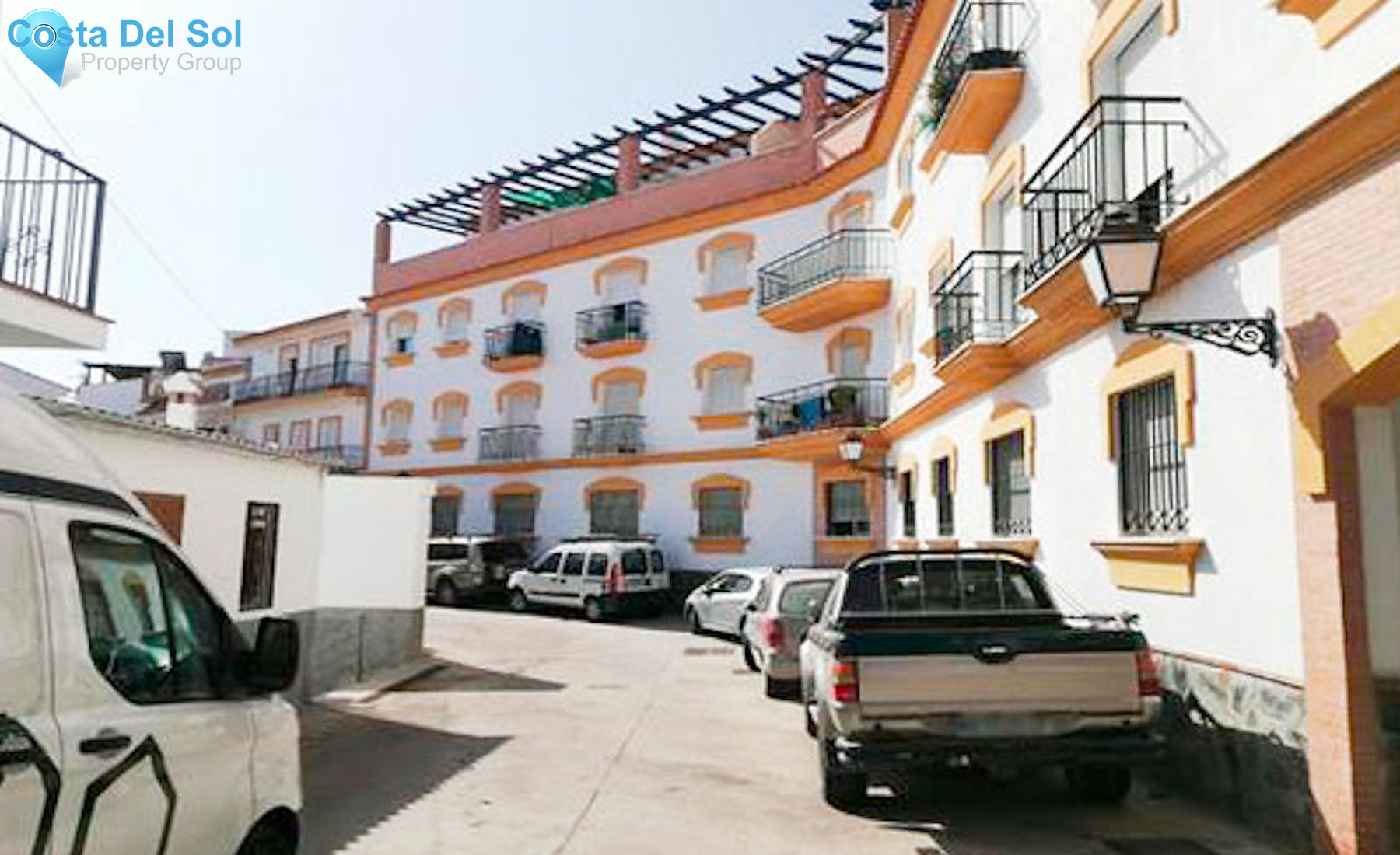 Top Floor Apartment in Guaro-1155582
