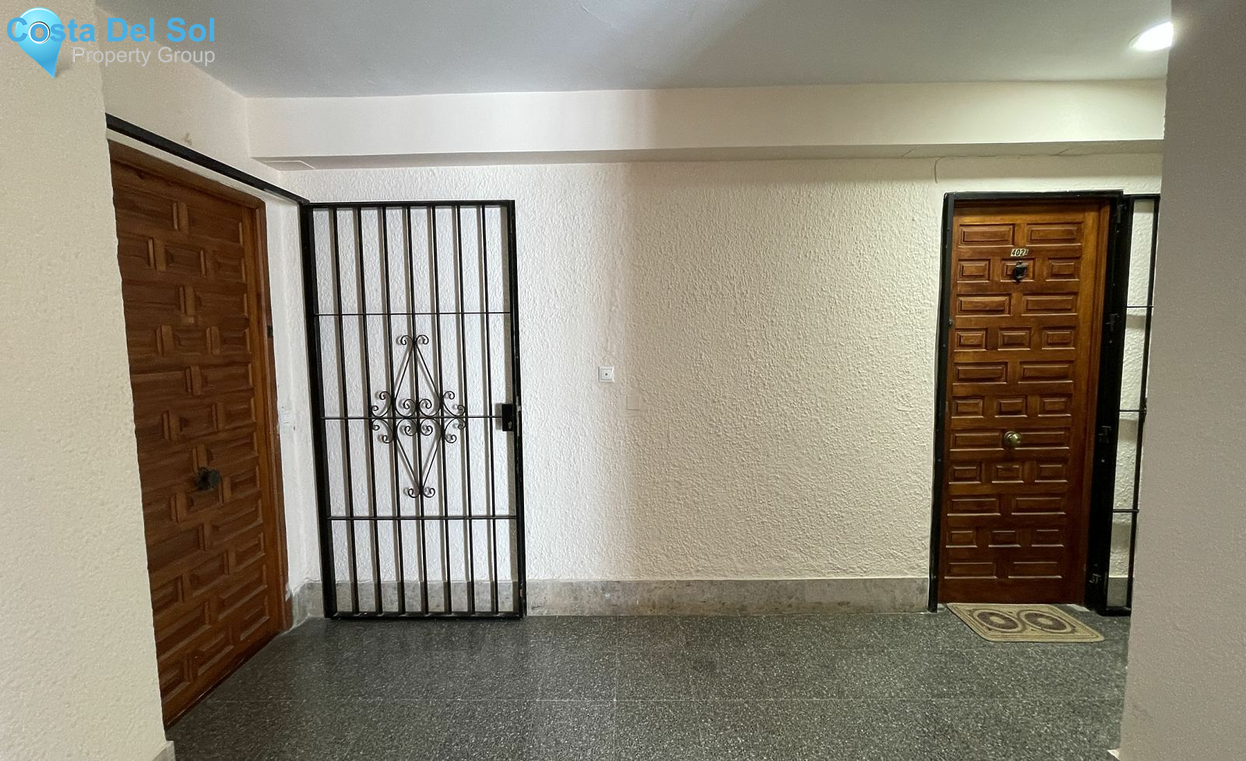 Top Floor Apartment in Los Alamos-1131410