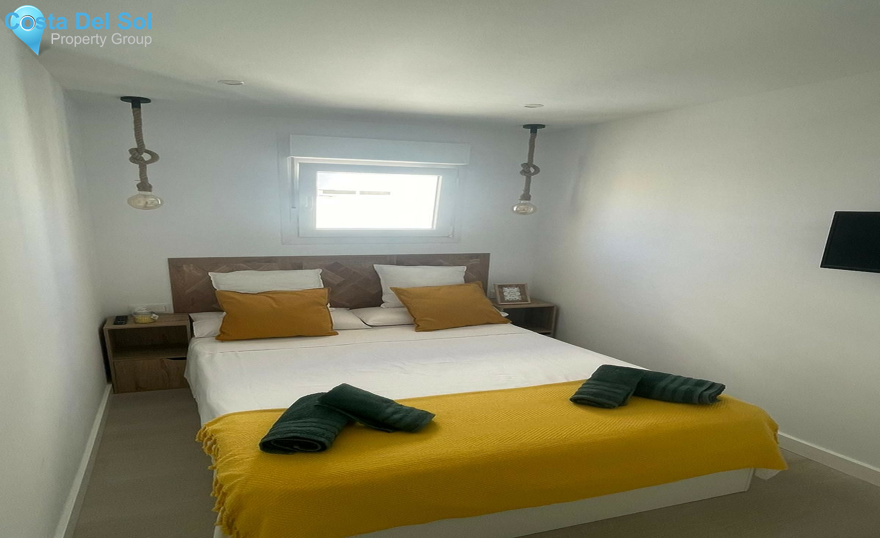 Top Floor Apartment in Marbella-1406180