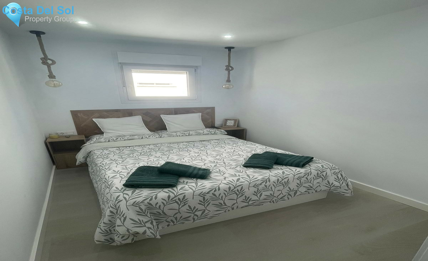Top Floor Apartment in Marbella-1406182