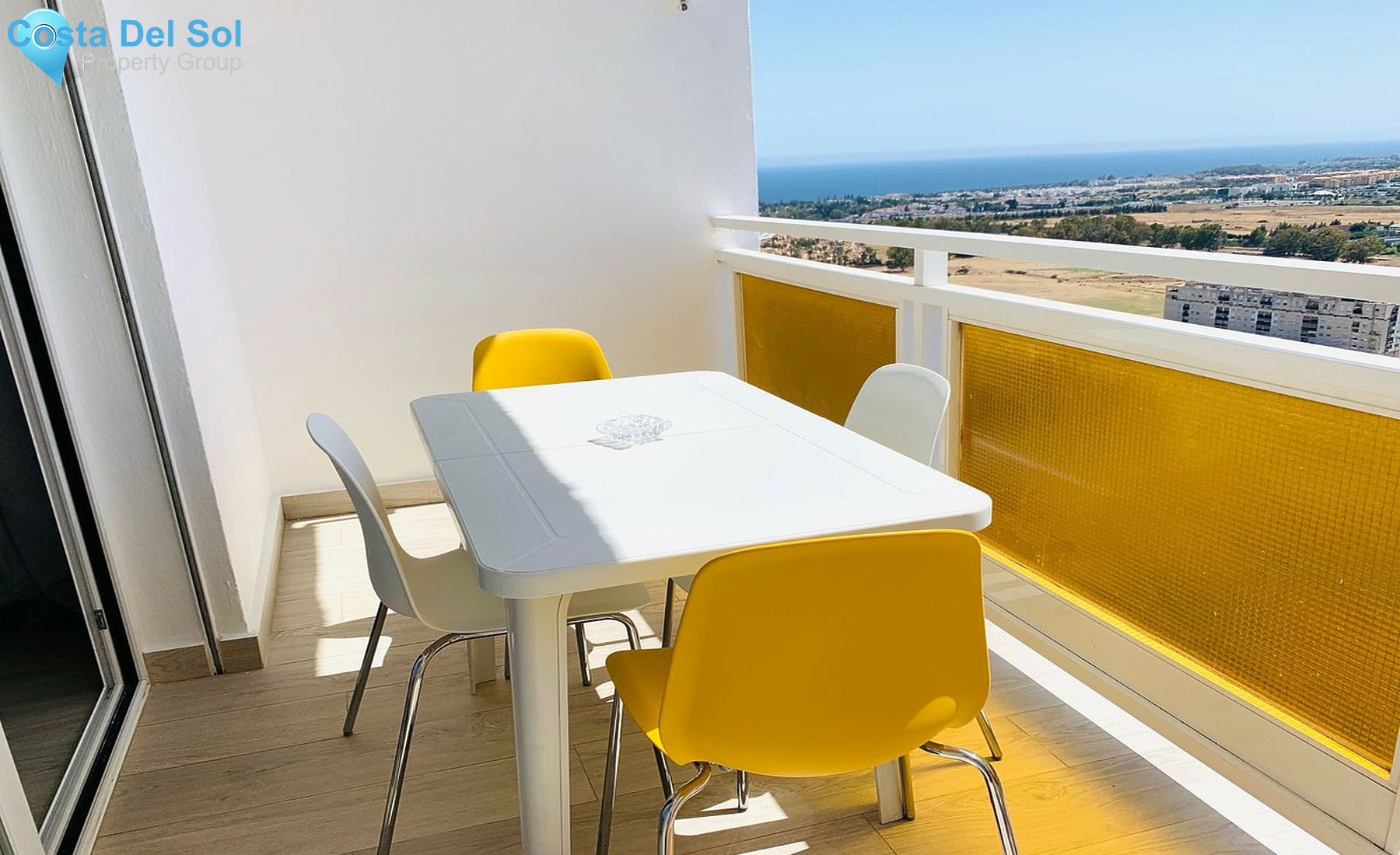 Top Floor Apartment in Marbella-1502371