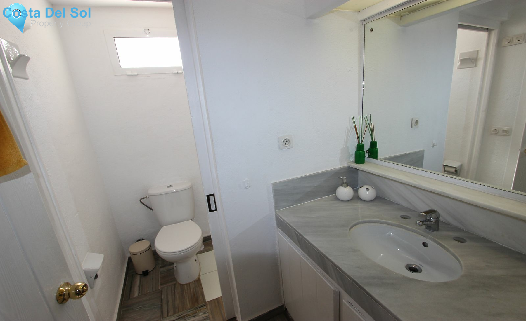 Top Floor Apartment in Marbella-1223575