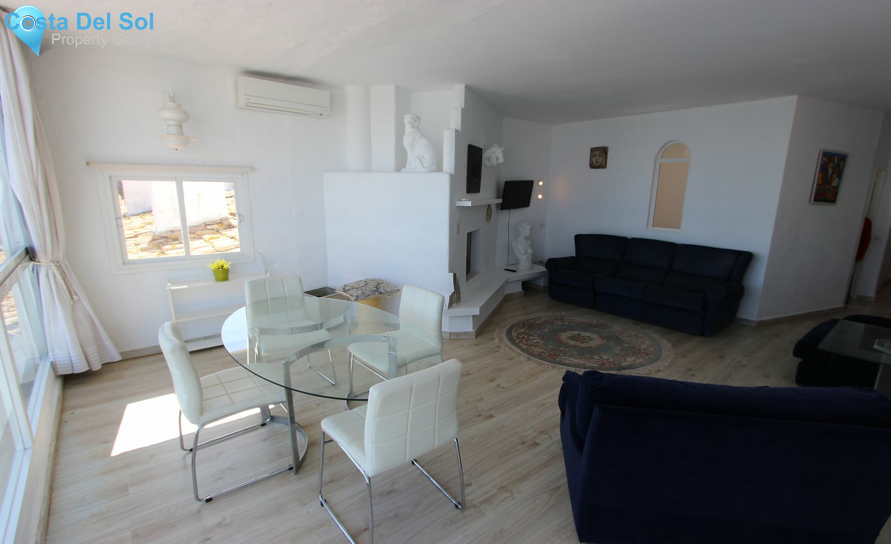 Top Floor Apartment in Marbella-1223568