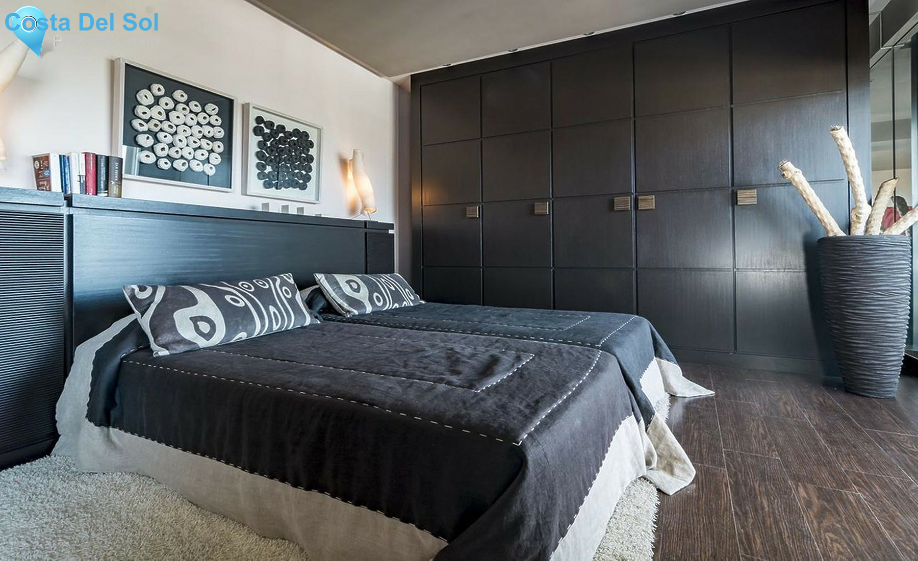 Top Floor Apartment in Nueva Andalucía
