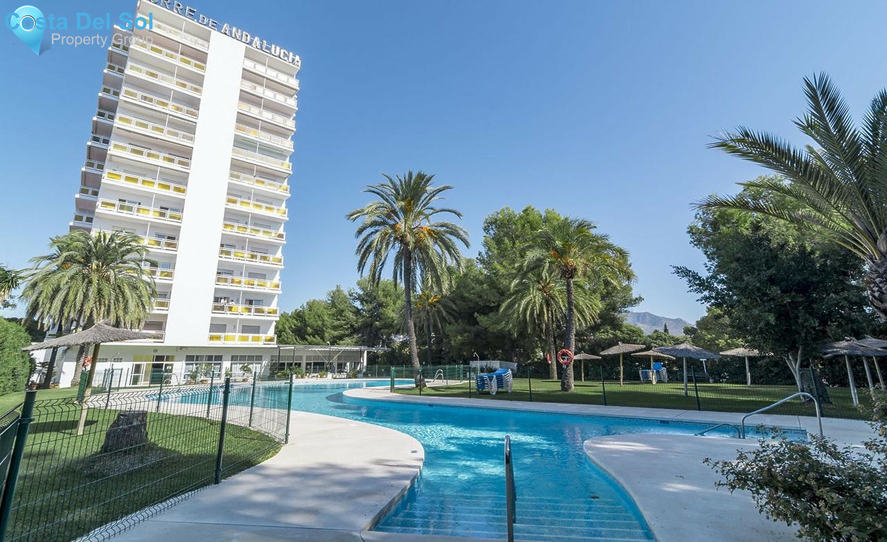 Top Floor Apartment in Nueva Andalucía-1416677