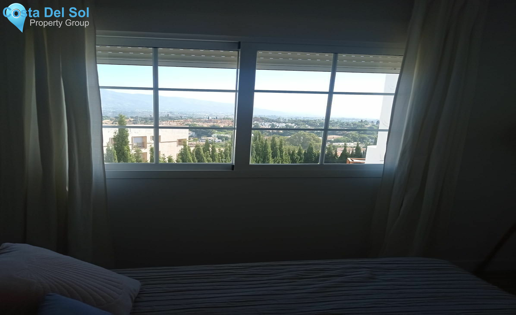Middle Floor Apartment in Nueva Andalucía-1388582