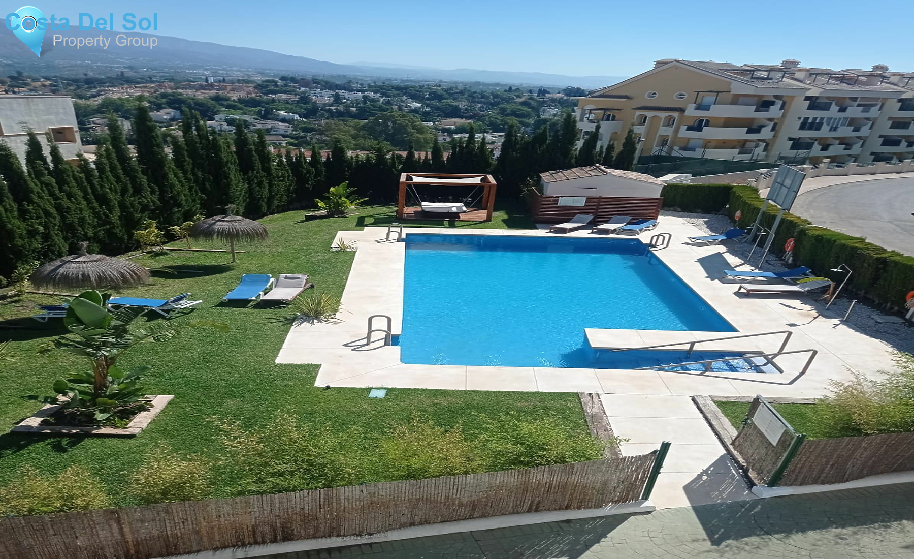 Middle Floor Apartment in Nueva Andalucía-1388585