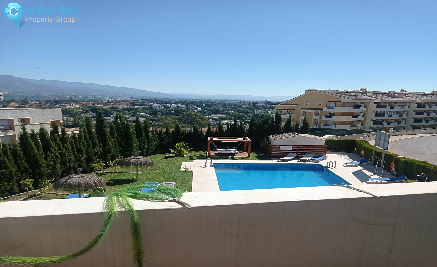 Middle Floor Apartment in Nueva Andalucía-1388586