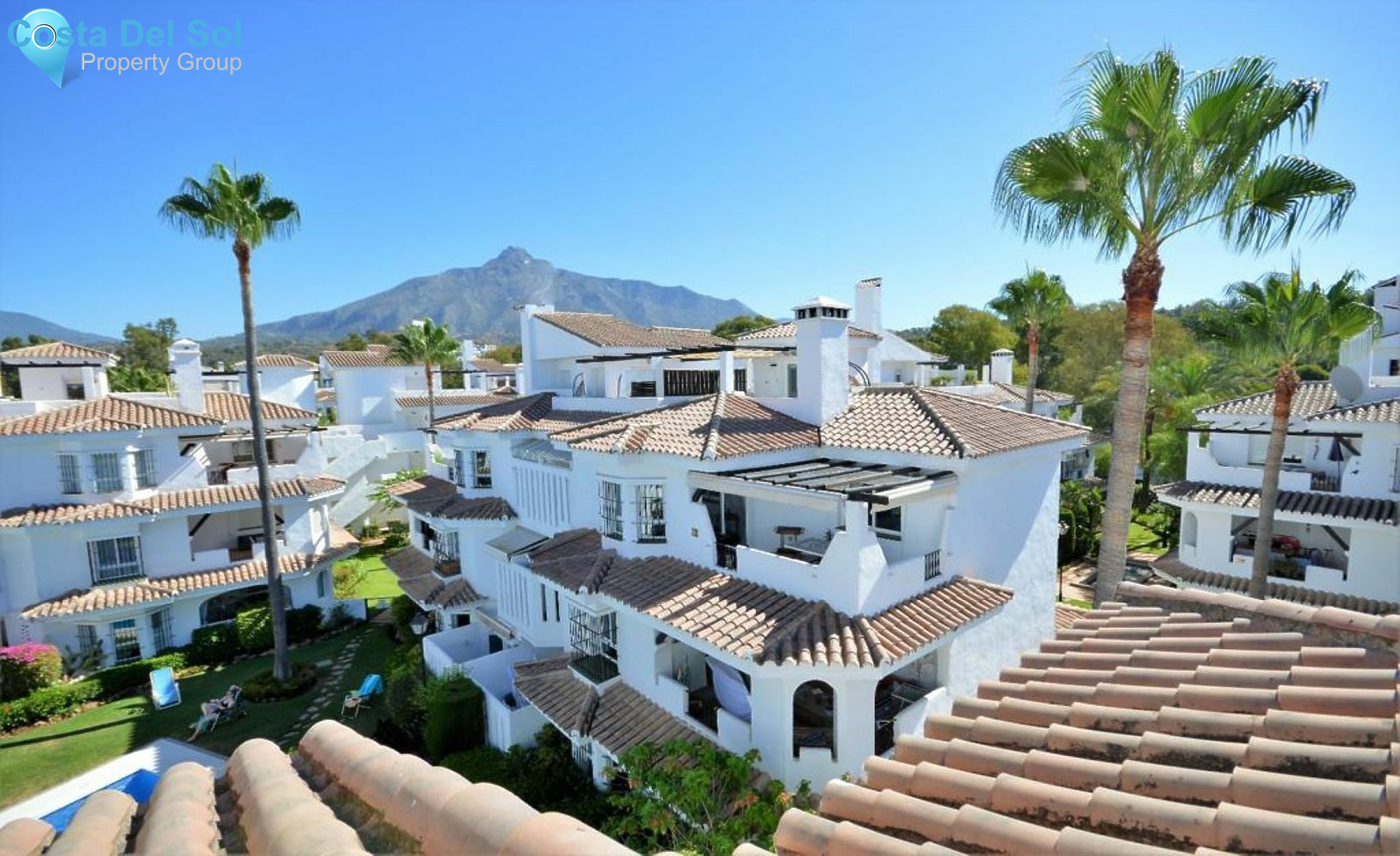 Top Floor Apartment in Nueva Andalucía
