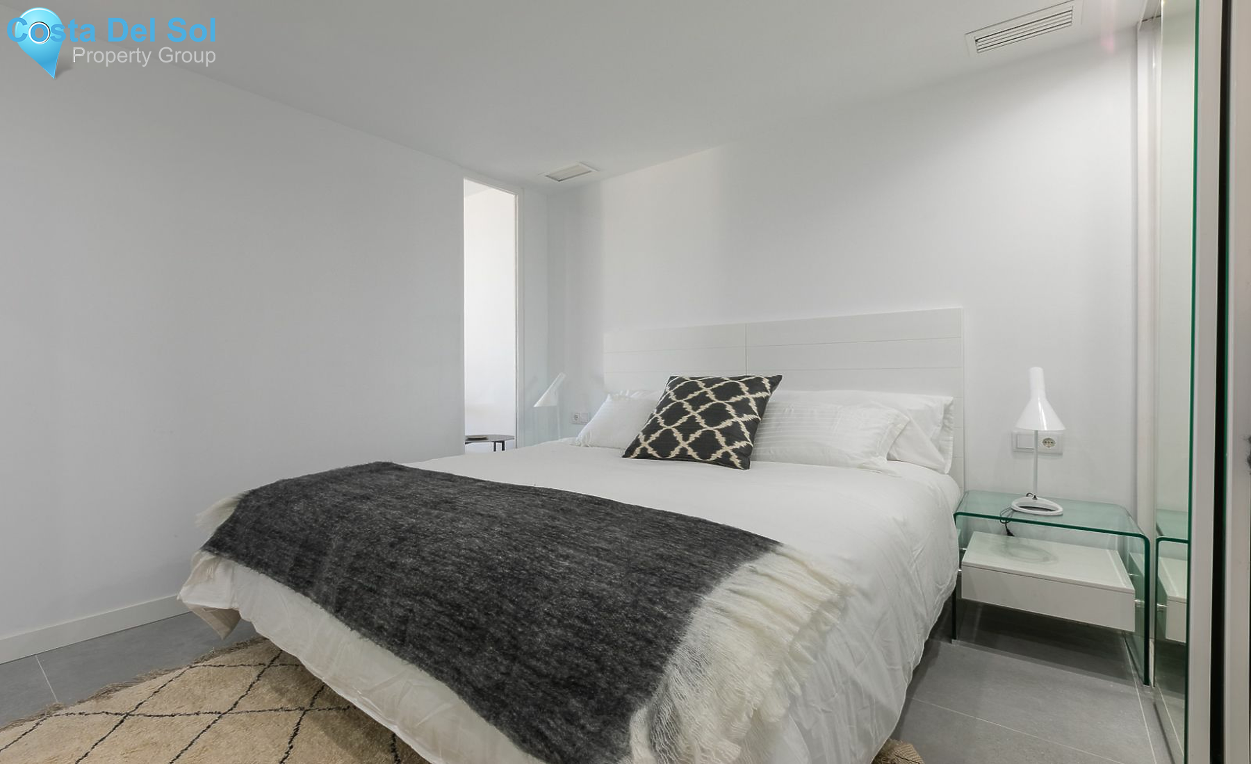 Top Floor Apartment in Puerto Banús-1220413