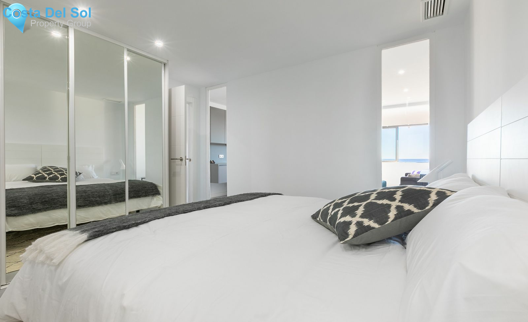 Top Floor Apartment in Puerto Banús-1220415