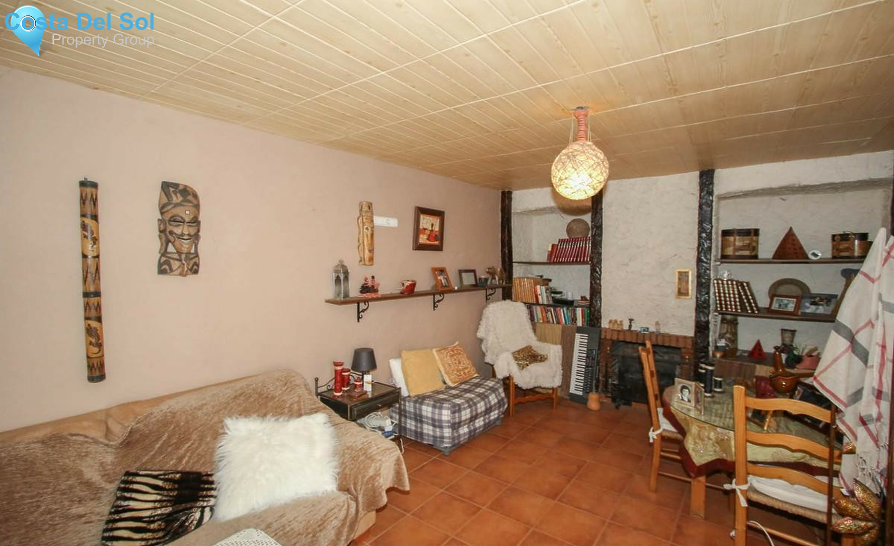 Townhouse in Guaro-1358361