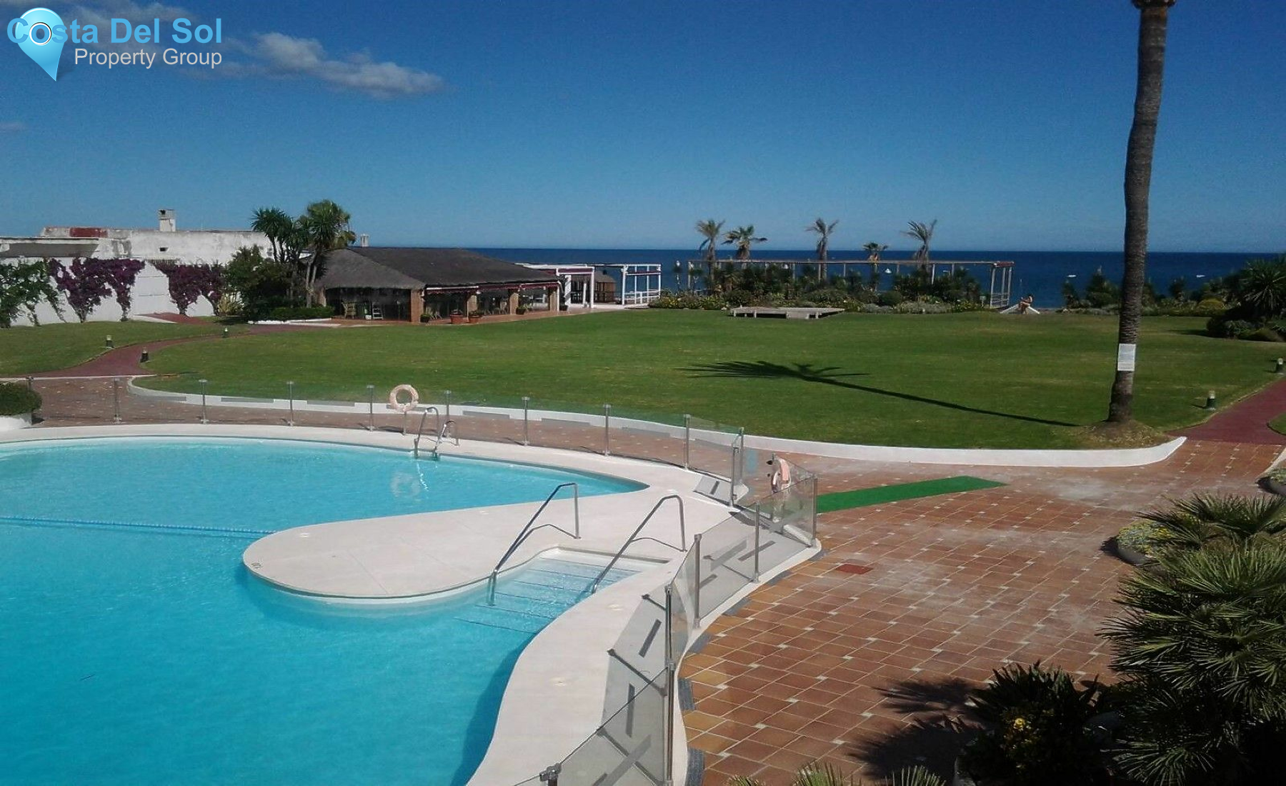 Townhouse in New Golden Mile-1529700