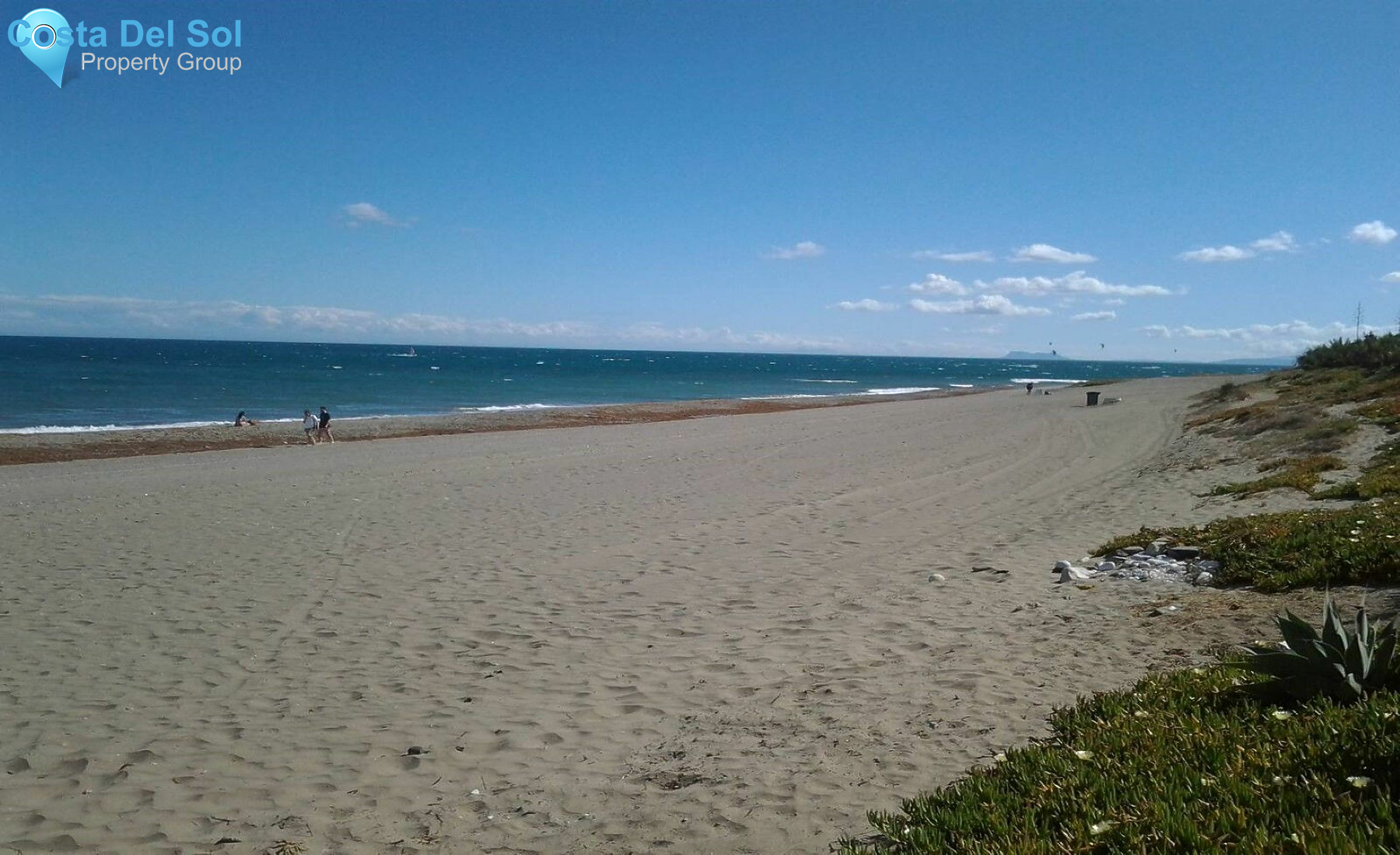 Townhouse in New Golden Mile-1529701